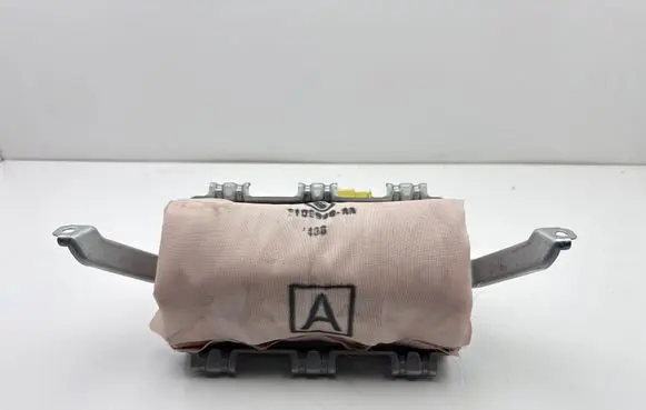 Toyota Auris E180 Passenger airbag 3108949