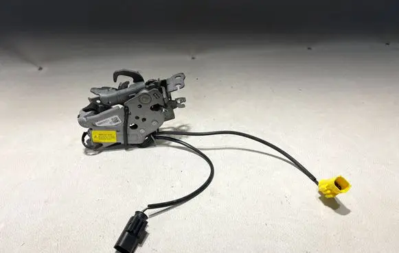 BMW X1 U11 Engine bonnet/hood lock/catch 9880001