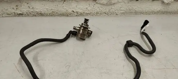 Audi A1 Fuel pressure regulator 05e127027d 05e133723ae