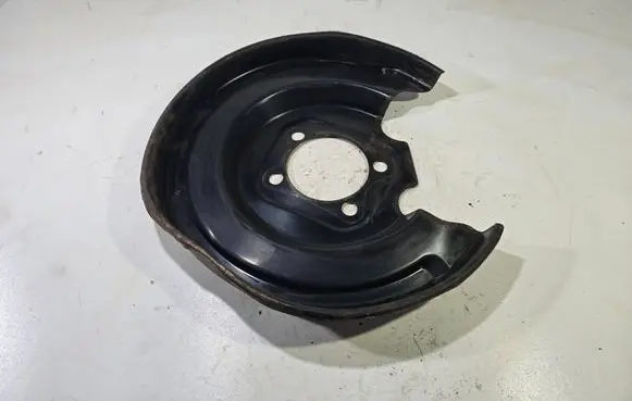 Toyota Prius (XW30) Rear brake disc plate dust cover 