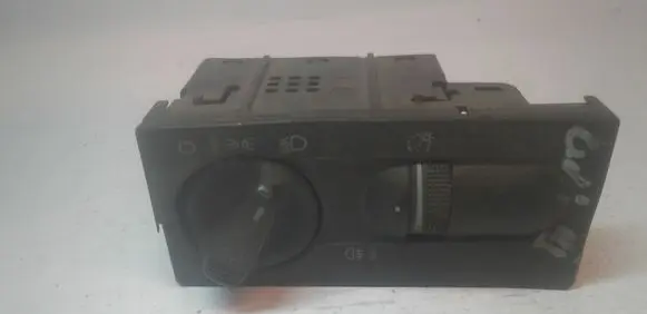 Volkswagen Golf III Light switch 1H6941531A