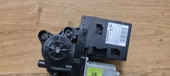 Volvo C30 Front door window regulator motor 31295170AA