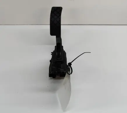 Audi e-tron Accelerator throttle pedal 4KR723523 6PV01164246