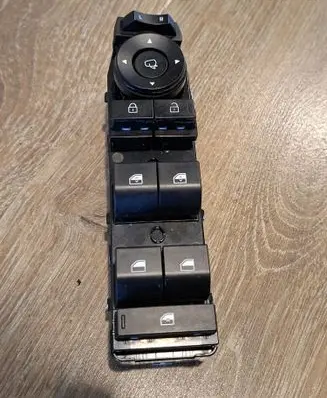 Hyundai Kona II Electric window control switch 93572BE470
