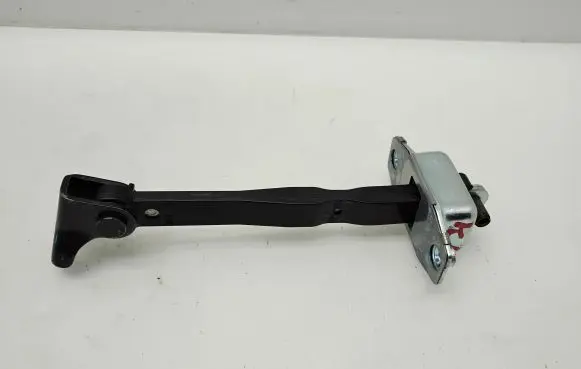 Suzuki Swift III Rear door check strap stopper