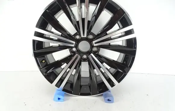 Audi Q3 F3 Original wheel cap 5NA601025AB