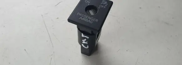 Mazda CX-5 Passenger airbag on/off switch 