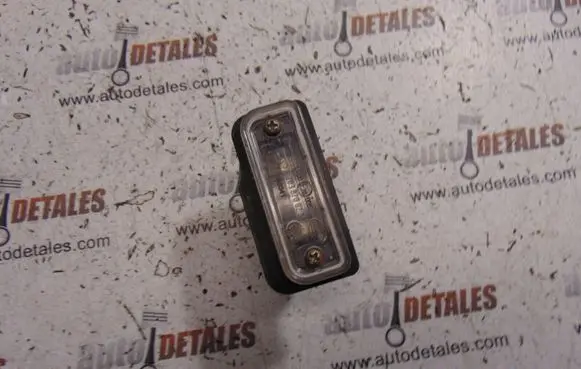 Mercedes-Benz E W211 Number plate light A2038200256