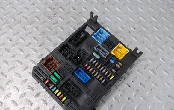 Citroen Jumpy Fuse box set 9830790580 983079058000