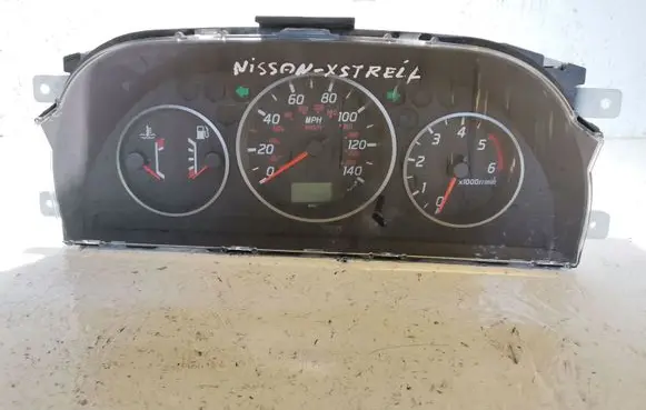 Nissan X-Trail T30 Speedometer (instrument cluster) 8H70575
