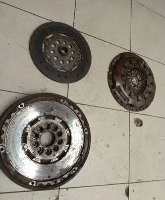 Volvo V70 Clutch set kit 8647127 30681145