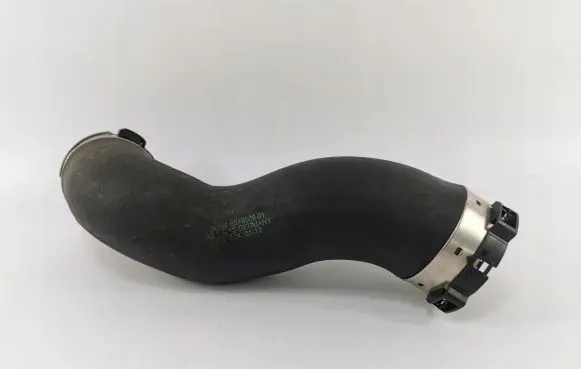 BMW 5 F10 F11 Intercooler hose/pipe 8516509