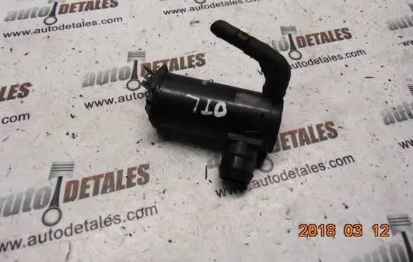 Mitsubishi Outlander Windscreen/windshield washer pump 060210-3500