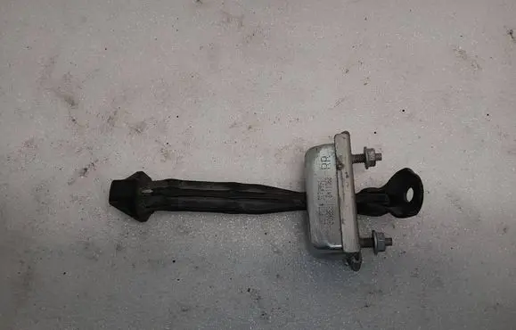 Chevrolet Volt I Rear door check strap stopper 20985217
