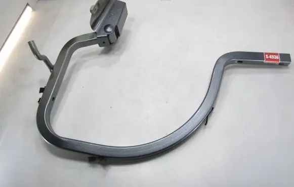 Volkswagen Jetta VI Tailgate/trunk/boot hinge 5C6827301C