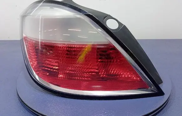 Opel Astra H Rear/tail lights 24451835