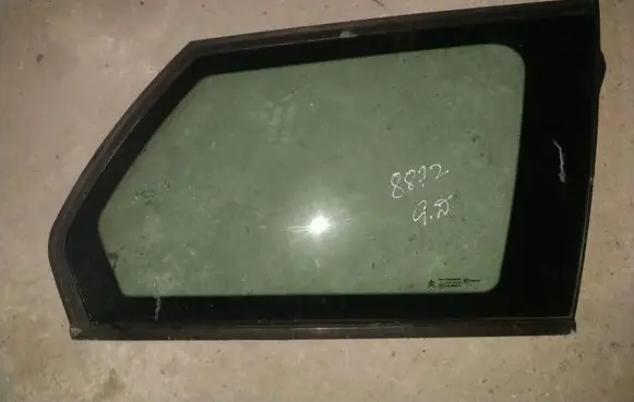 Citroen C4 Grand Picasso Rear side window