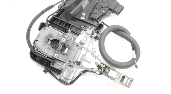 Jaguar XK - XKR Front door lock 6W83203A29DE
