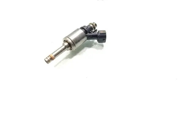 Suzuki Swift III Fuel injector 0261500568