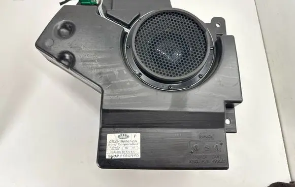 Ford Explorer V Subwoofer speaker GB5T19A067BA GB5T19A067