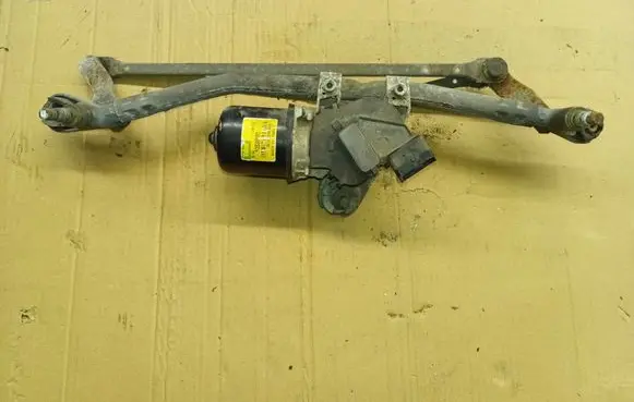 Citroen C3 Front wiper linkage and motor 53556902