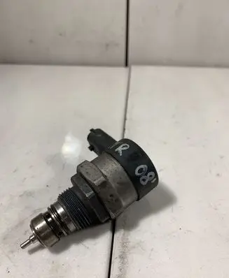 Nissan X-Trail T31 Fuel pressure regulator 0281002800