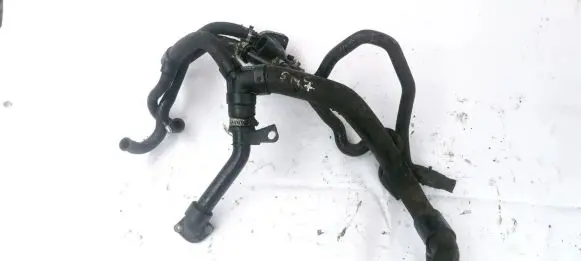 Volkswagen Golf VII Engine coolant pipe/hose