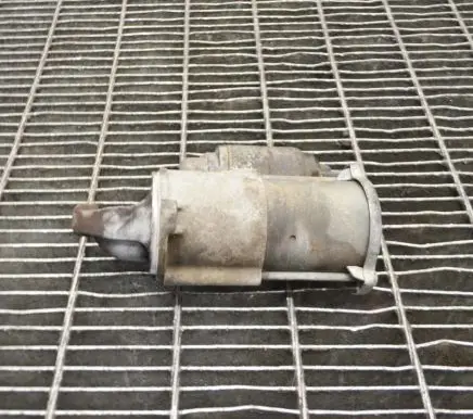 Opel Zafira C Starter motor