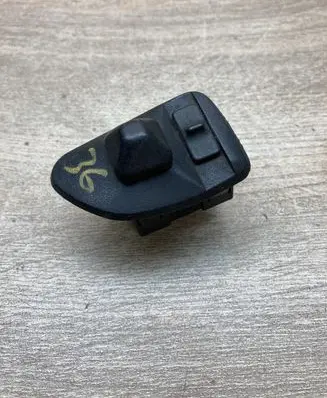BMW 3 E36 Wing mirror switch 1387281 03200003