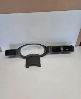 Volkswagen Jetta VI Dashboard trim 5C7857243