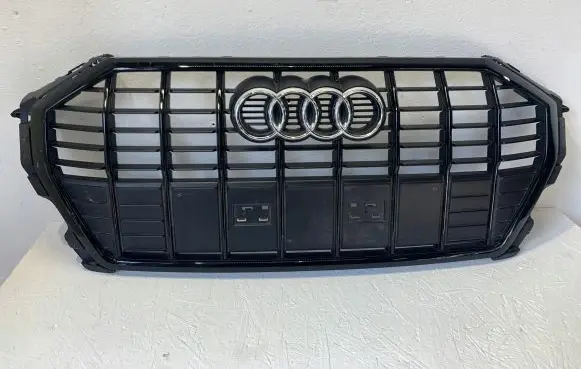 Audi Q3 F3 Front bumper upper radiator grill