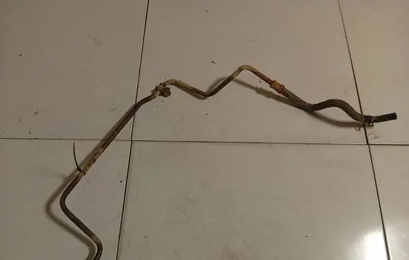 Volkswagen Golf IV Power steering hose/pipe/line