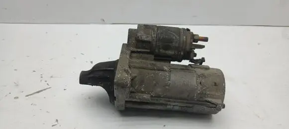 BMW 1 E81 E87 Starter motor 7787354