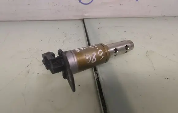 BMW X3 E83 Camshaft vanos timing valve 7585425 11367585425 7516293