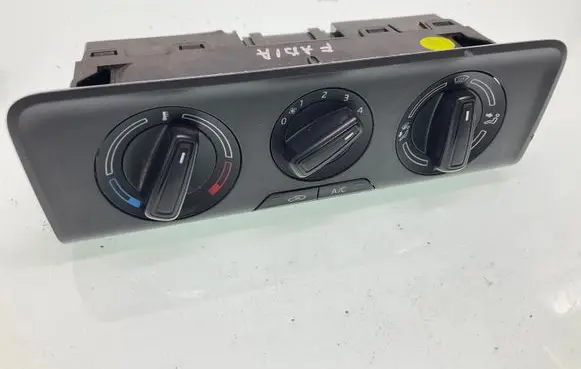 Skoda Fabia Mk3 (NJ) Climate control unit