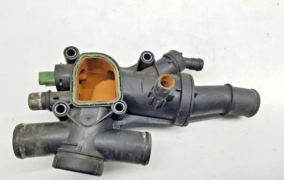 Thermostat/thermostat housing