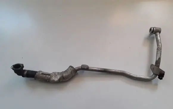 BMW X2 F39 Engine coolant pipe/hose 8589047