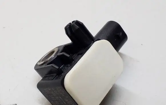 Dodge Durango Airbag deployment crash/impact sensor 56054085AA A1668210151