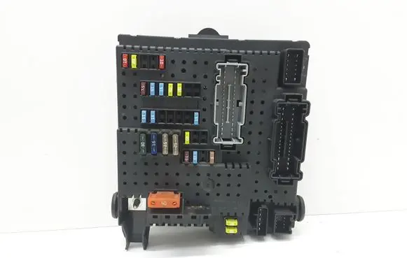 Volvo XC90 Fuse module 30786646