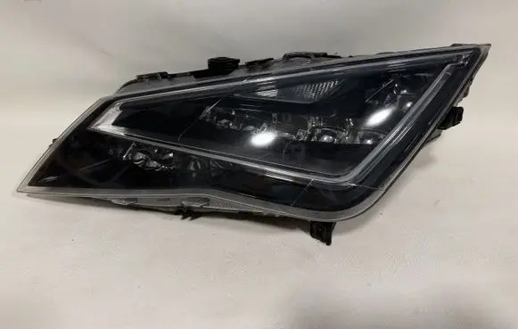 Seat Leon (5F) Headlight/headlamp 5F1941007E