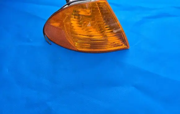BMW 3 E46 Front indicator light 1315106