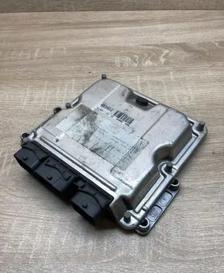 Peugeot 406 Engine control unit/module ECU 9652183480 0281011520