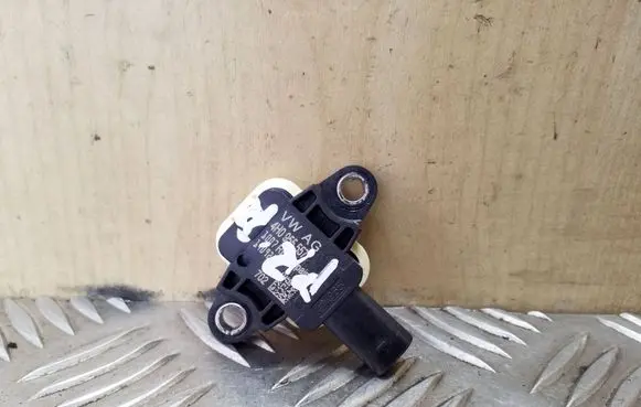 Audi A8 S8 D4 4H Airbag deployment crash/impact sensor 4H0955557
