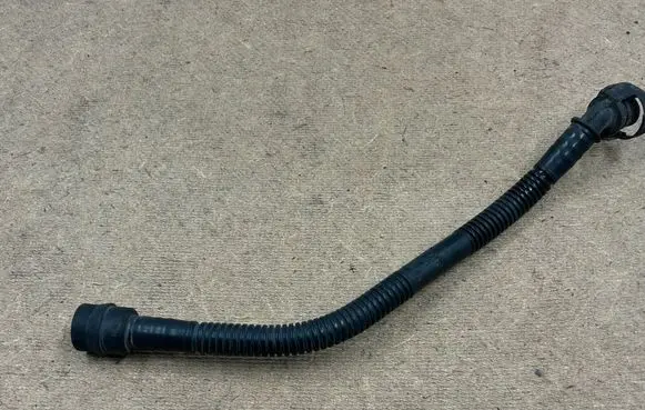 BMW 3 E46 Breather hose/pipe 13907503193 7503193
