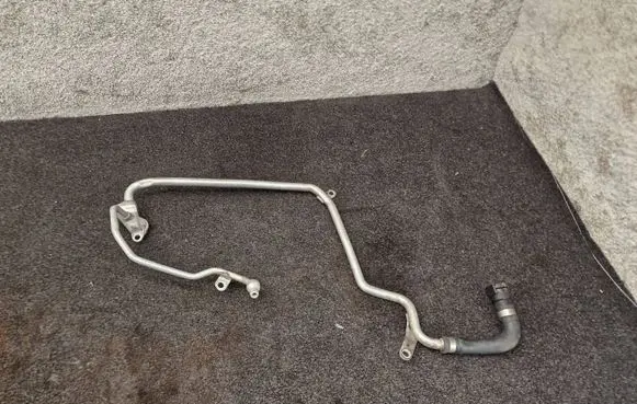 BMW X5 F15 Engine coolant pipe/hose 8515982