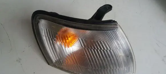 Toyota Carina T210 Front indicator light 011692 015160 20306