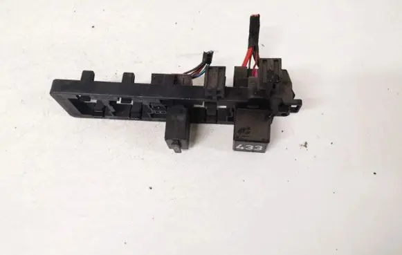 Volkswagen PASSAT B6 Fuse box set 1k1937503
