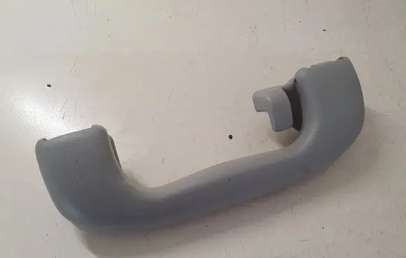 Opel Astra J Rear interior roof grab handle