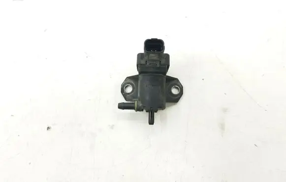Ford Mondeo MK V Vacuum valve 9688124580