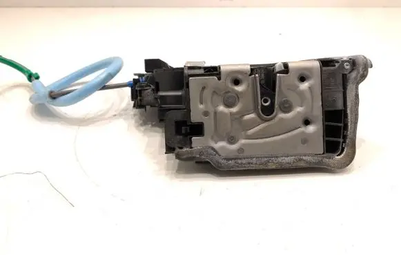 BMW X5 G05 Rear door lock 9464882